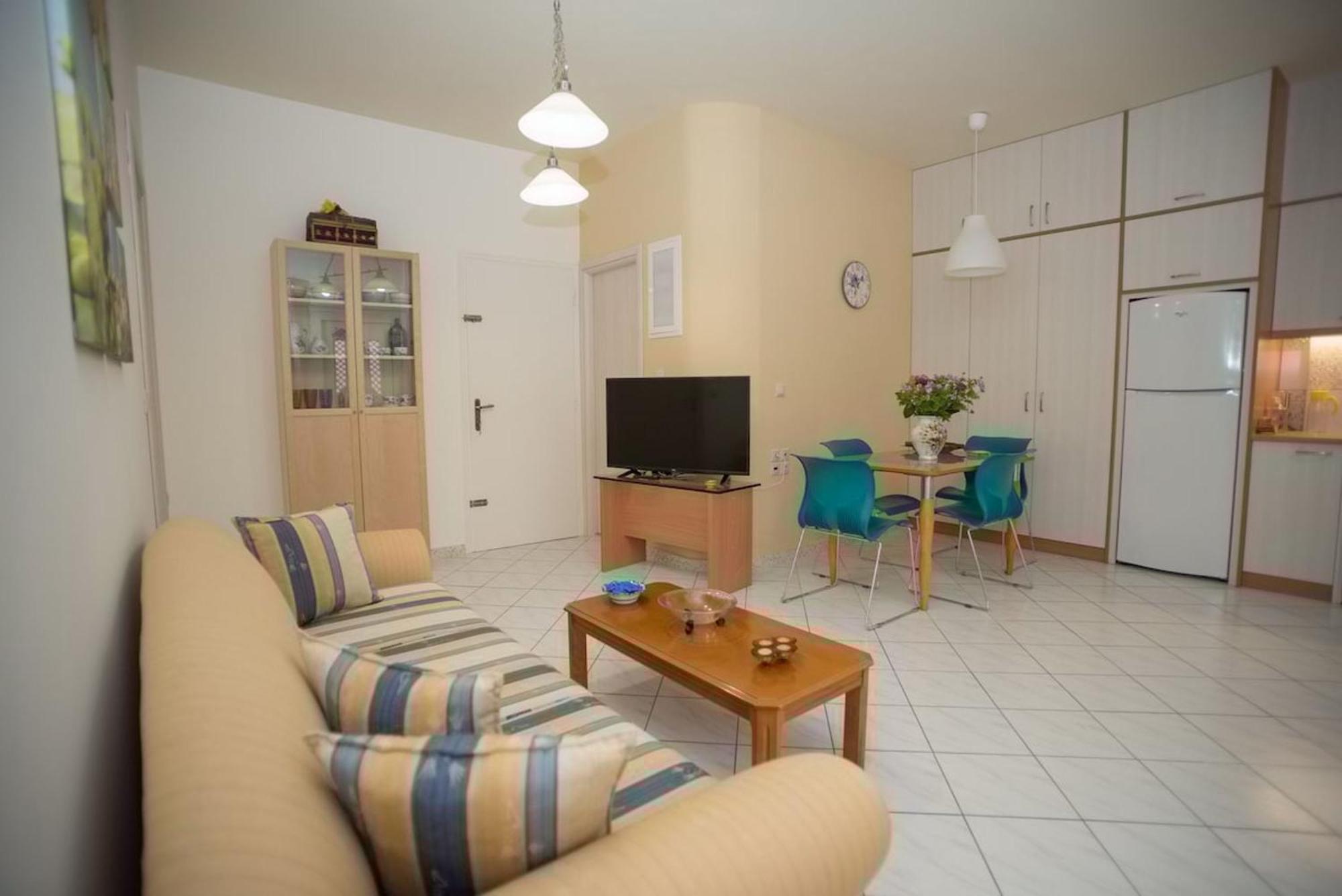 Comfi Apartment Kleio Ираклио Екстериор снимка