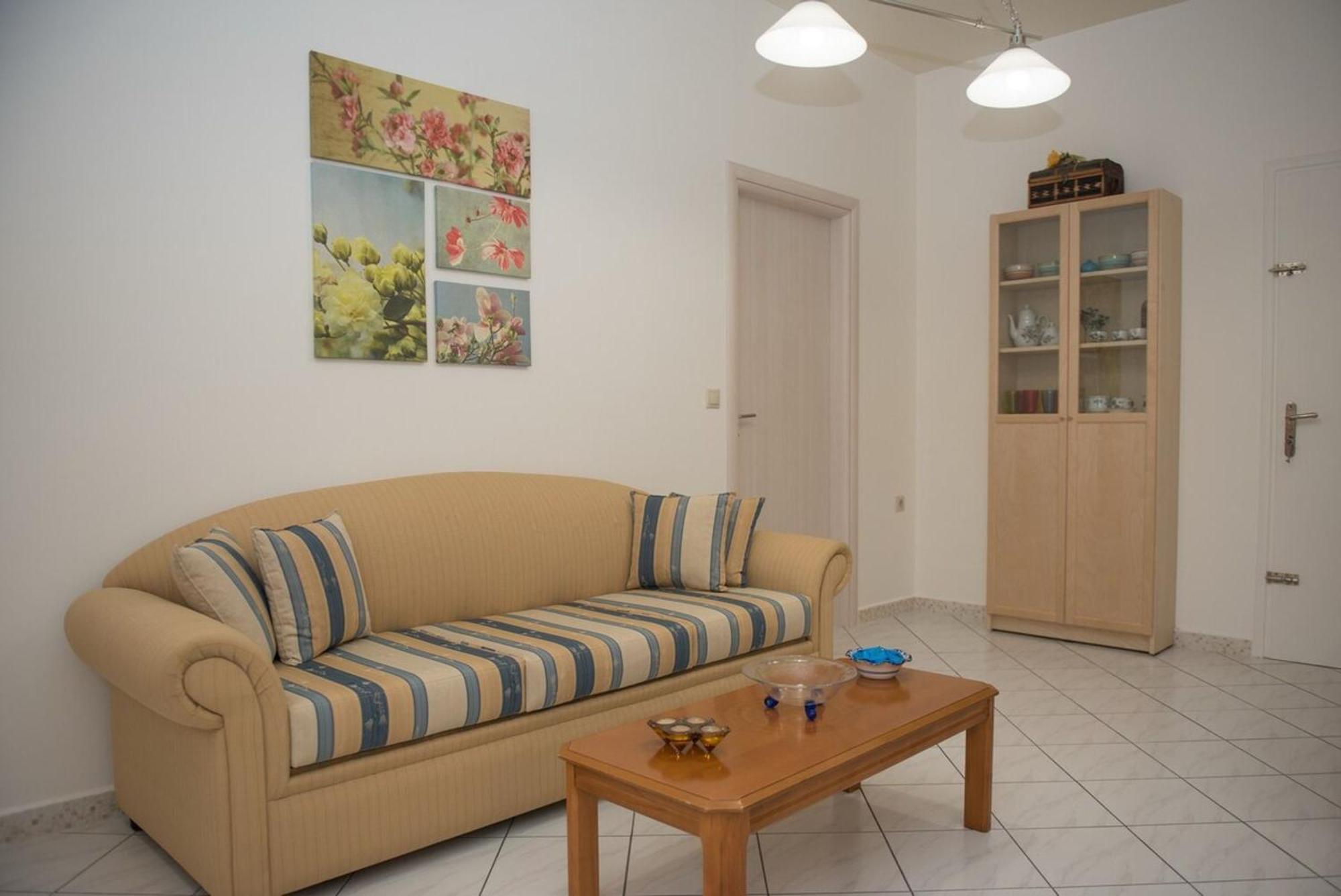 Comfi Apartment Kleio Ираклио Екстериор снимка